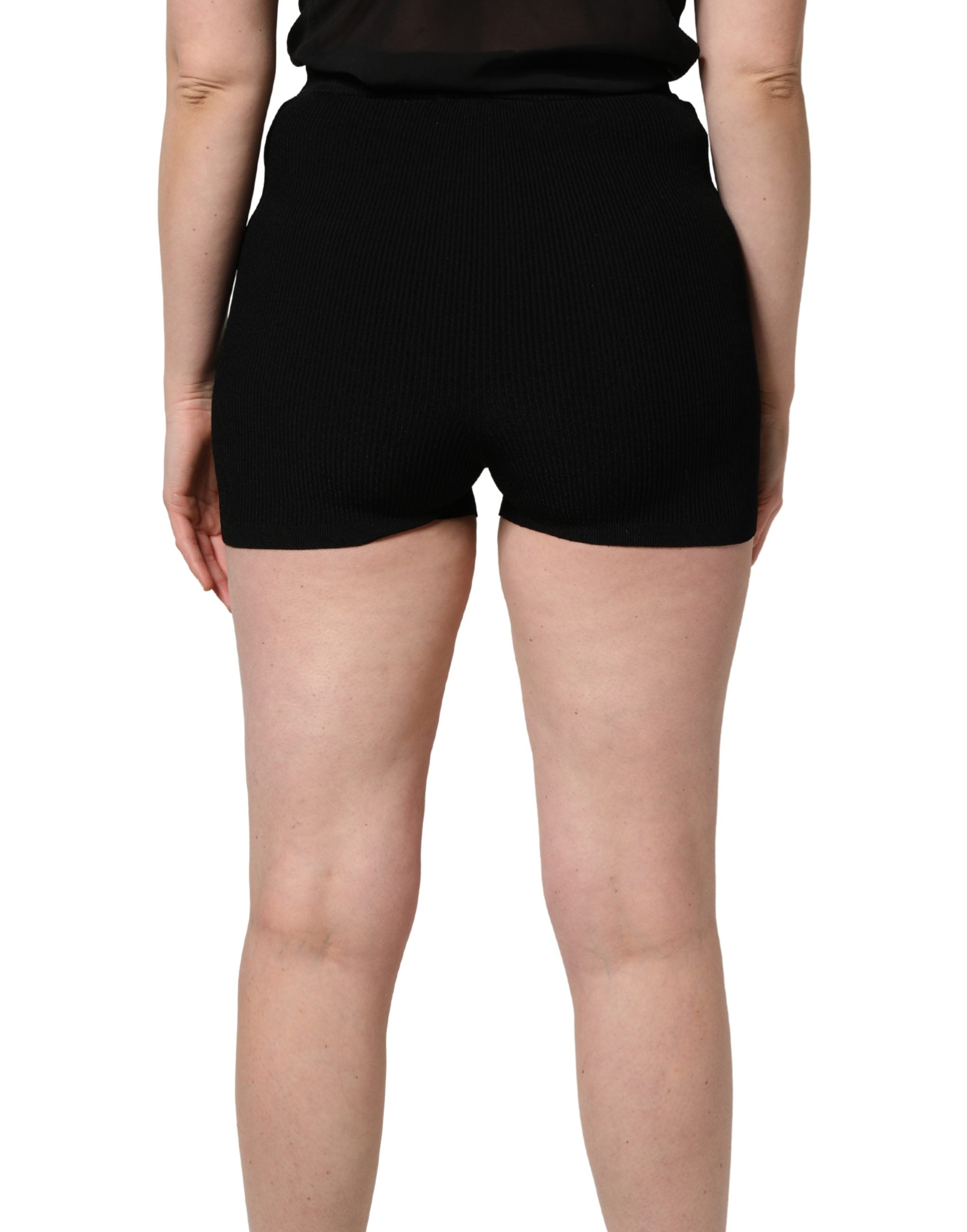 Shorts Dolce & Gabbana en viscose noire à taille haute, style hot pants, avec coupe moulante et détails élégants.
