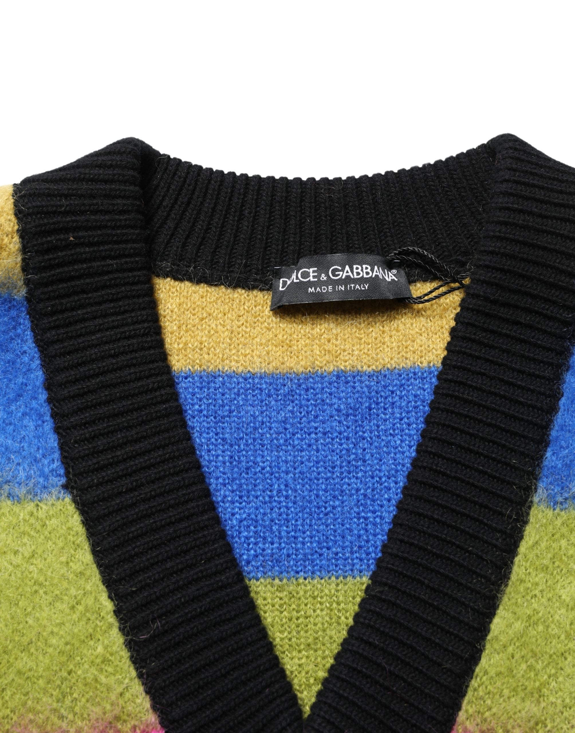 Pull à manches longues Dolce & Gabbana à rayures multicolores avec col en V, en laine douce, pour un style élégant et décontracté.
