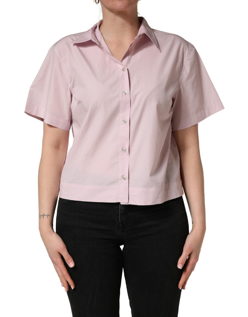 Chemise en coton rose clair Dolce & Gabbana avec col et boutons, élégante blouse pour femme.