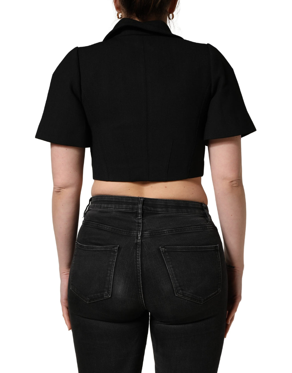 Blouse courte noire avec col à manches courtes de Dolce & Gabbana, style élégant et moderne, vue de face sur un fond neutre.
