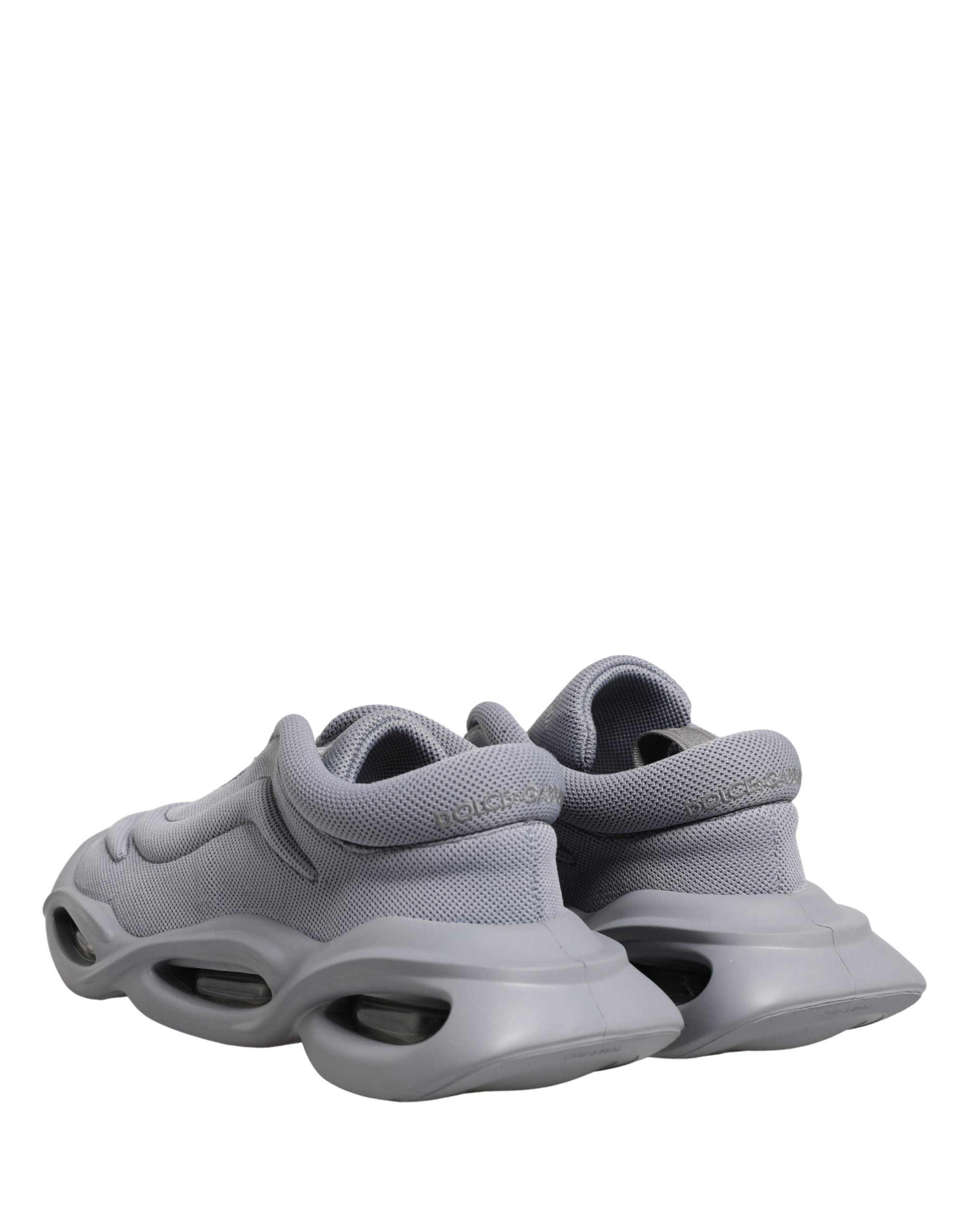 Chaussures sneakers basses Dolce & Gabbana gris Slip On Wave, style décontracté et moderne, en tissu confortable.