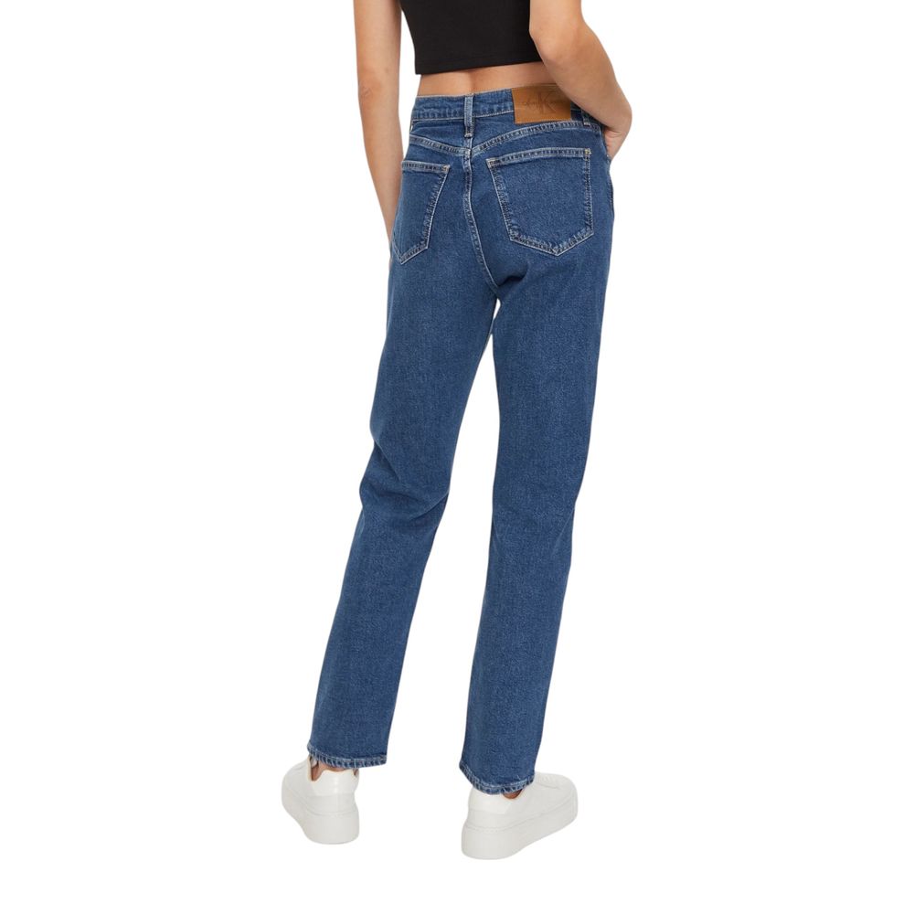 Jeans skinny en coton bleu de Calvin Klein Jeans, ajustés et modernes, visibles avec détails de couture et fermeture éclair.