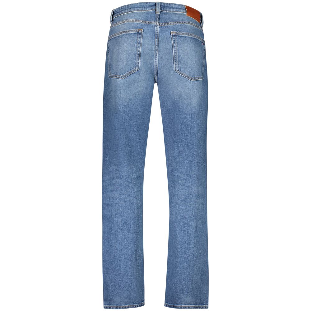 Jeans homme en coton bleu Tommy Hilfiger, coupe classique avec détails de marque visible sur la poche arrière.