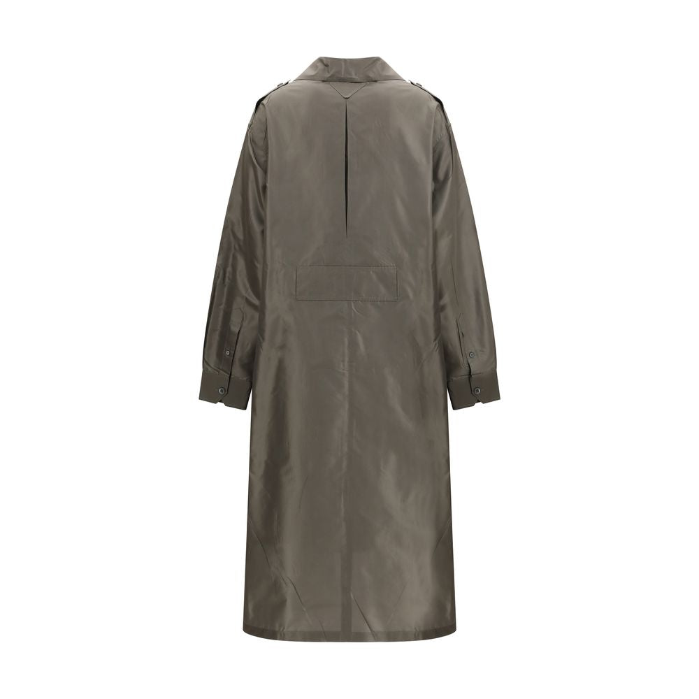 Robe décontractée en soie bicolore Prada, coupe élégante et chic, avec détails de style moderne et finition raffinée.