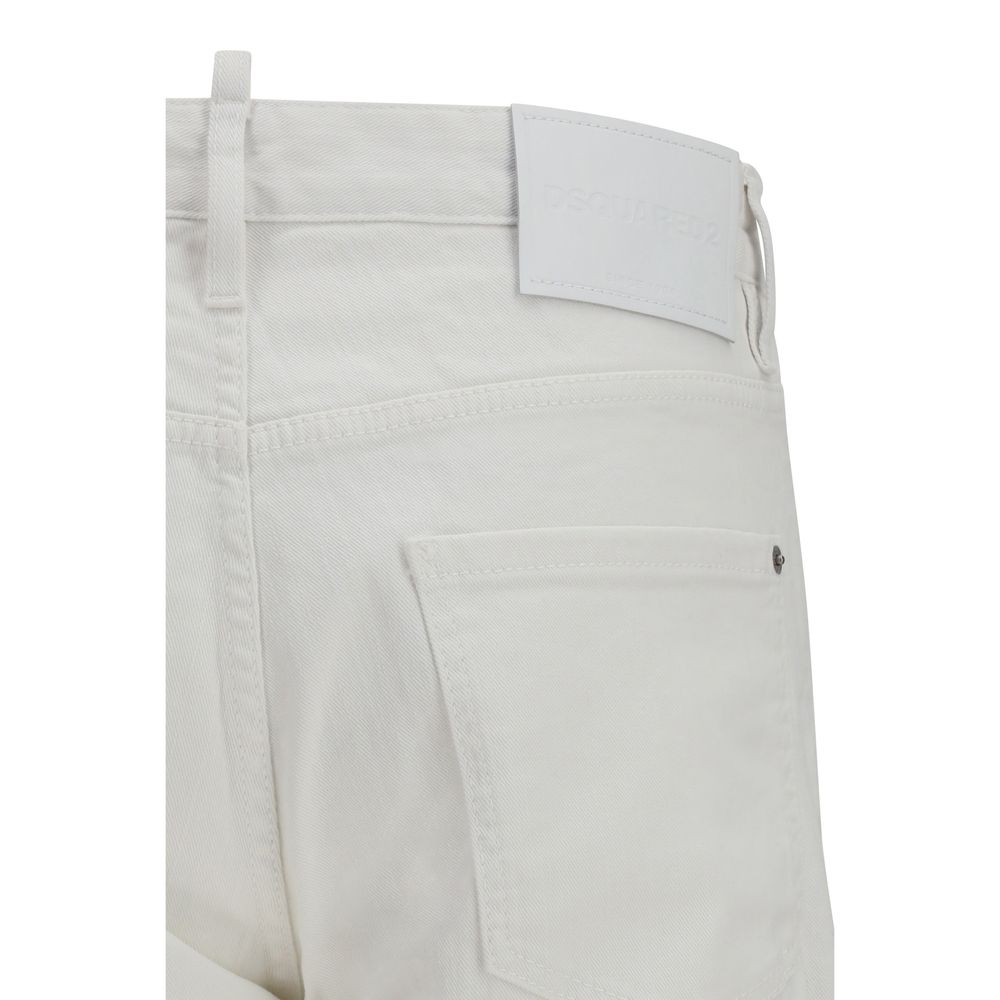 Jeans en coton blanc Dsquared², denim, coupe classique avec détails modernes, porté sur un mannequin.