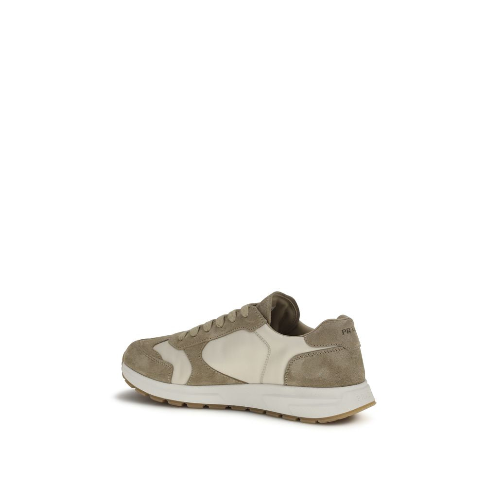 Chaussures Prada Bos Taurus en cuir beige pour homme, baskets athlétiques en cuir de veau avec design moderne.