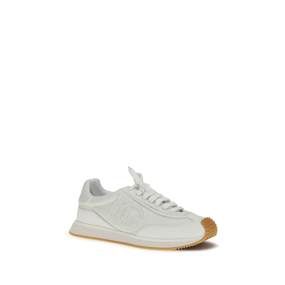 Chaussures de sport blanches Dolce & Gabbana Bos Taurus en cuir de veau, baskets athlétiques élégantes et confortables.
