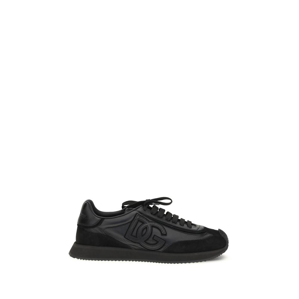 Chaussures de sport noires Dolce & Gabbana en cuir de veau Bos Taurus, sneakers athlétiques élégants et modernes.