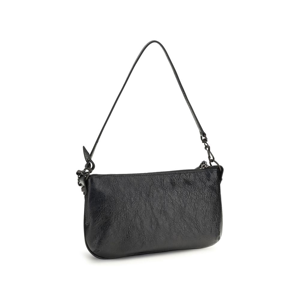 Sac à épaule Balenciaga en agneau noir avec détails en ovis Aries, élégant et sophistiqué, vue de face.