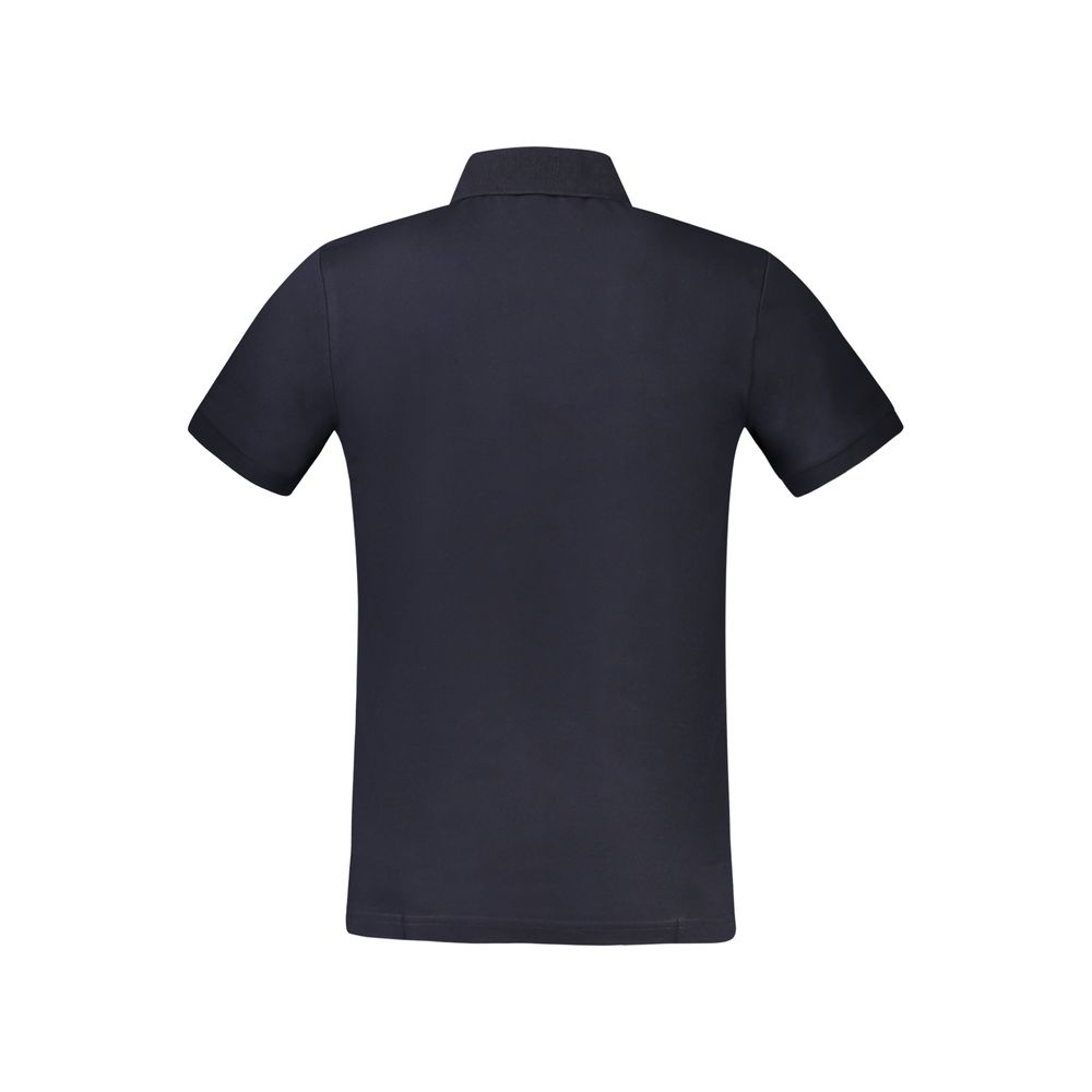 Chemise polo pour homme Hugo Boss en coton bleu, avec col classique et logo discret, sur fond neutre.