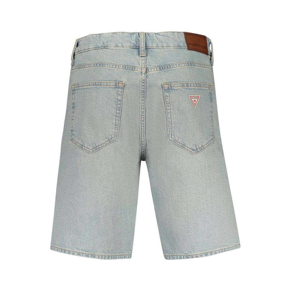 Shorts bermuda en coton bleu azur de Guess Jeans pour homme, style décontracté et confortable, visibles avec poches et ceinture.