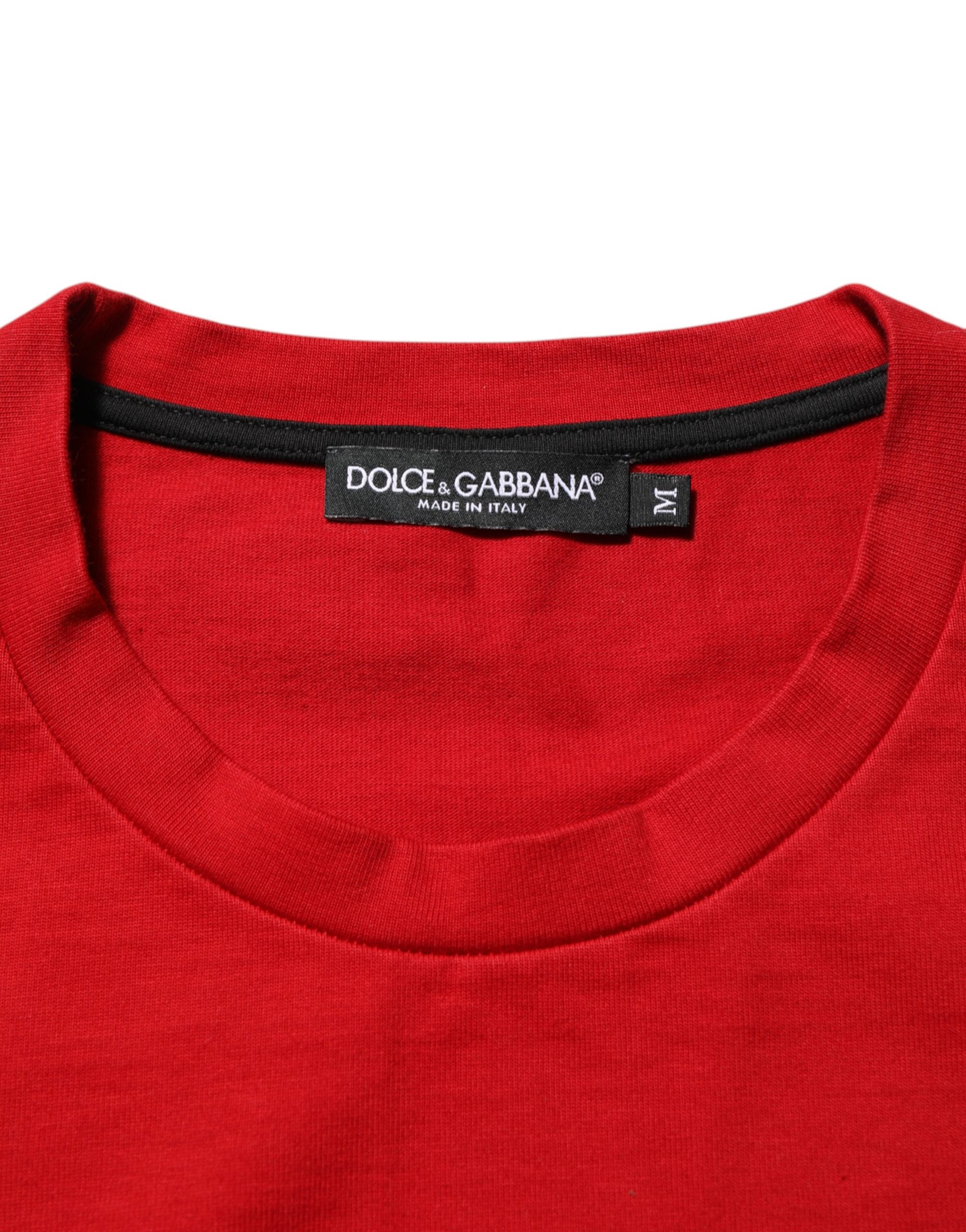 T-shirt en coton rouge Dolce & Gabbana avec imprimé œil DG, col rond, vue de face.