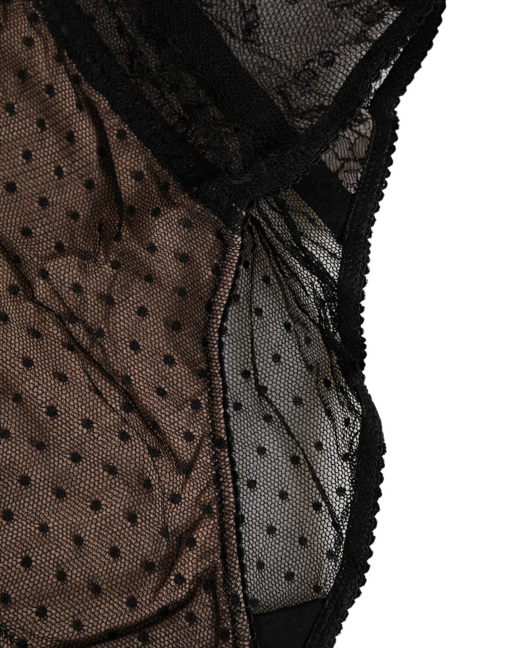 Culotte haute en dentelle transparente à pois noirs de Dolce & Gabbana, sous-vêtements en satin noir avec détails en dentelle.