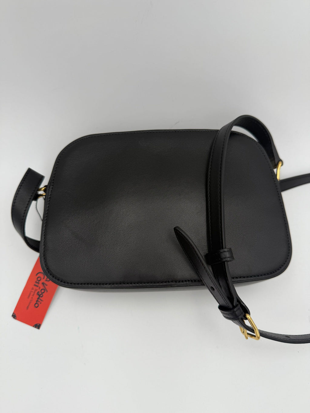 Sac à main Celine CELINE CRECY noir uni, en cuir, avec poignée élégante et design minimaliste, pour femme.