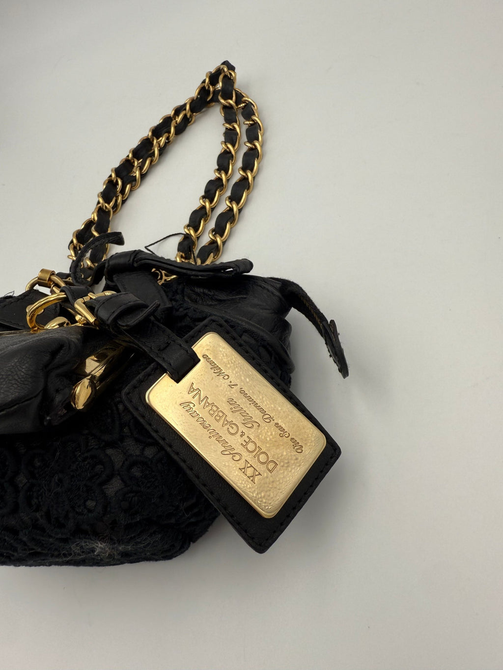 Sac à main Dolce & Gabbana Monica Bellucci en cuir avec détails élégants, vue de face.