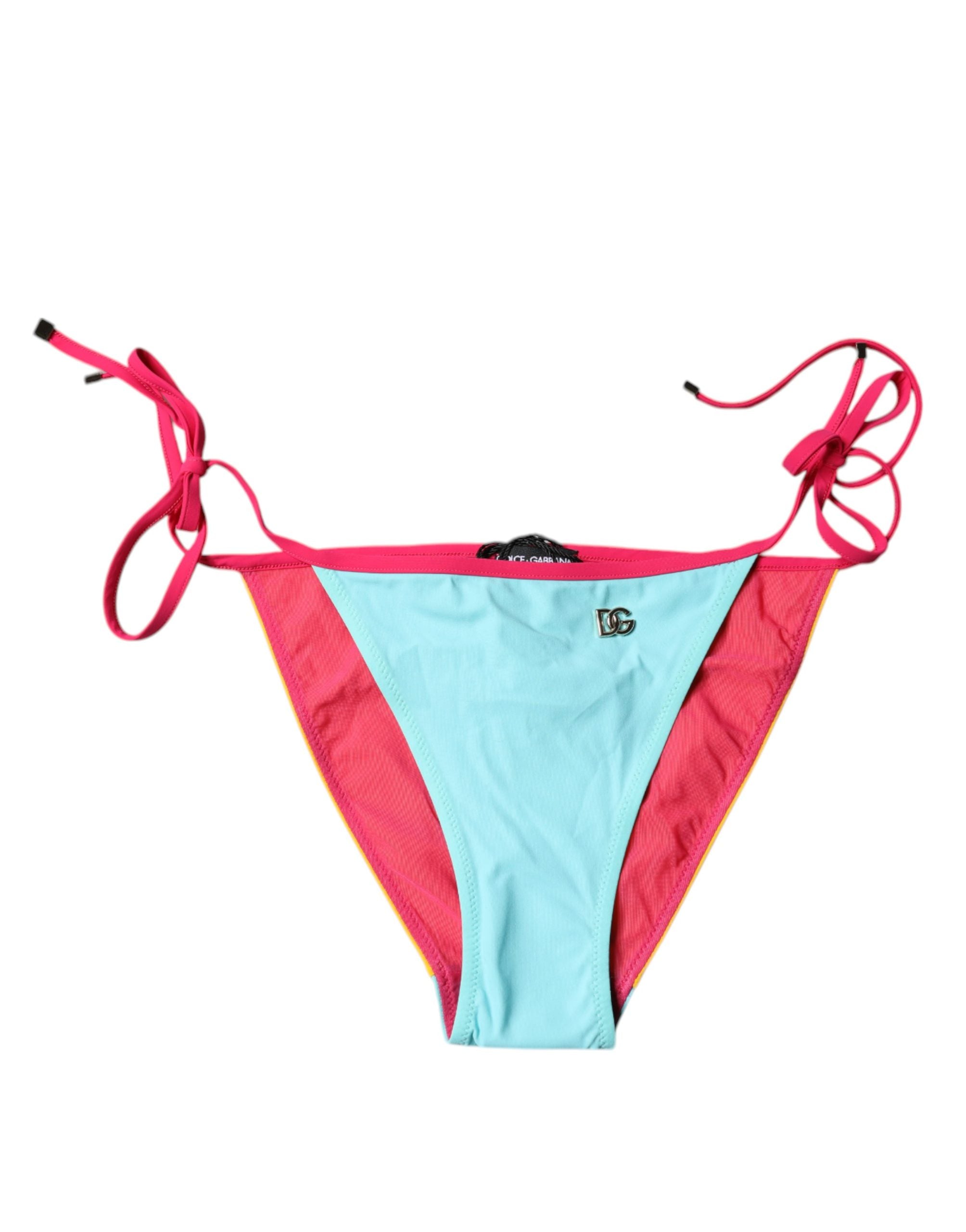 Maillot de bain bikini Dolce & Gabbana à logo multicolore, bas de maillot de bain avec motifs vifs et design élégant.