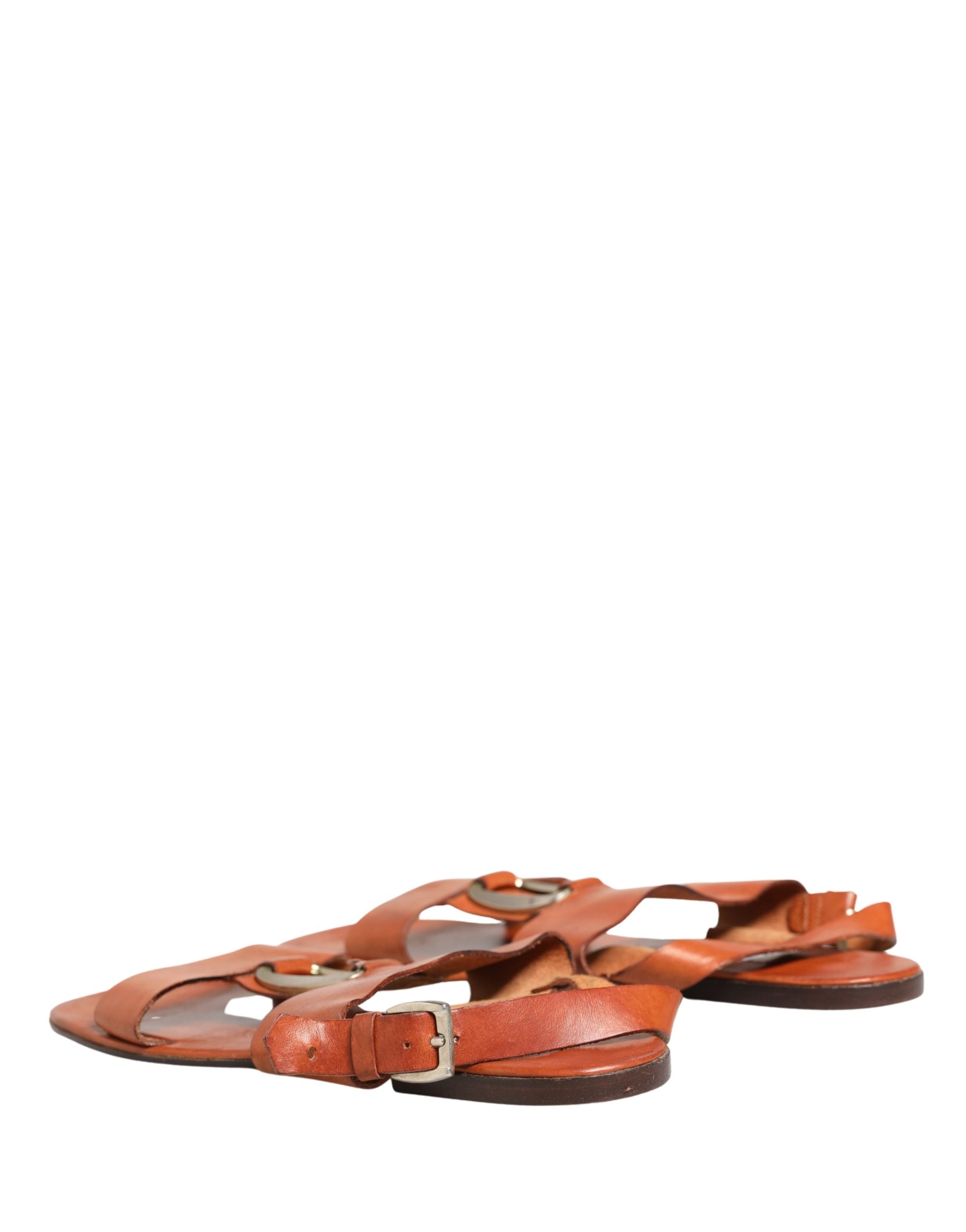 Sandales plates en cuir marron Dolce & Gabbana, chaussures élégantes pour femmes avec design raffiné et finition de qualité.