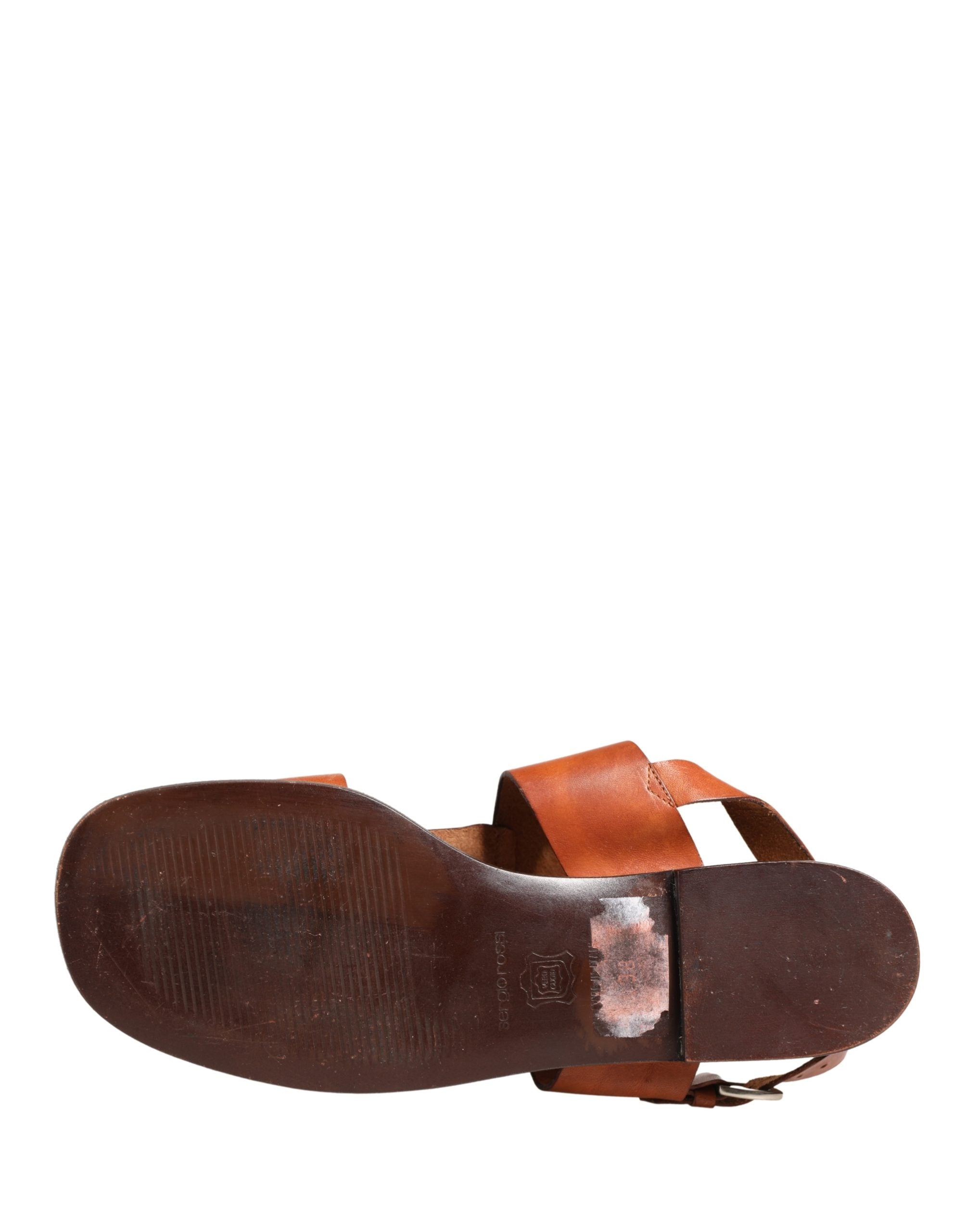 Sandales plates en cuir marron Dolce & Gabbana, chaussures élégantes avec bride fine et finition soignée.