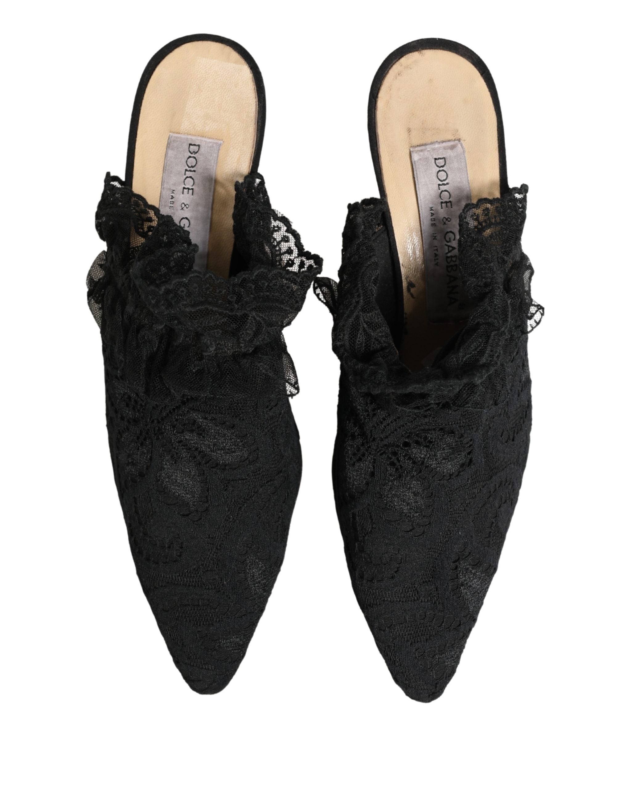 Sandales à talons en dentelle noire Dolce & Gabbana, chaussures élégantes avec détails raffinés visibles sur l’image.