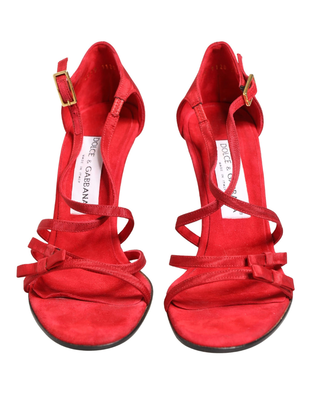 Sandales à talons Dolce & Gabbana en daim rouge avec brides fines et élégantes, chaussures sophistiquées pour femmes.