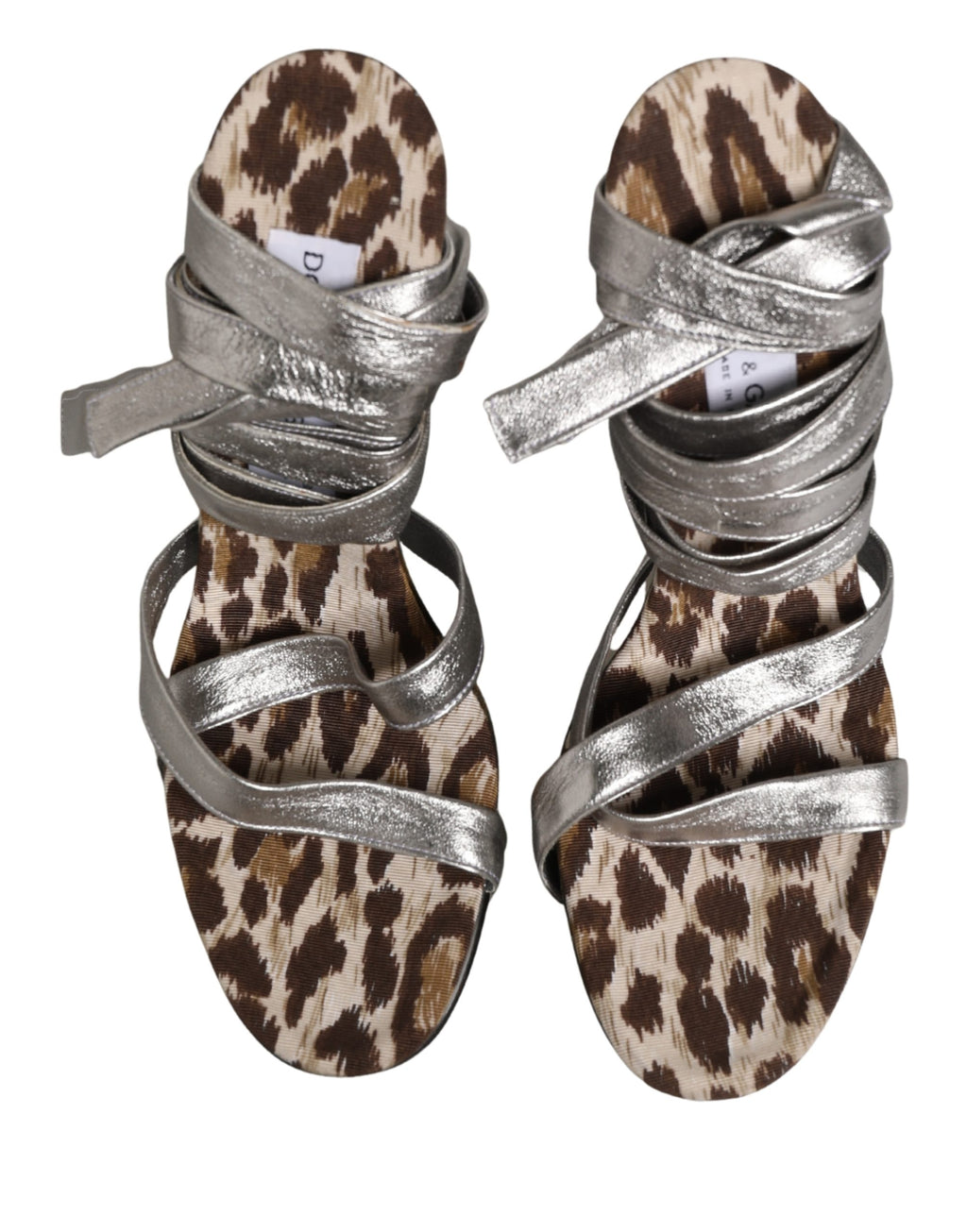 Sandales à plateforme en cuir argenté de Dolce & Gabbana, chaussures à talons wedges élégantes et modernes.