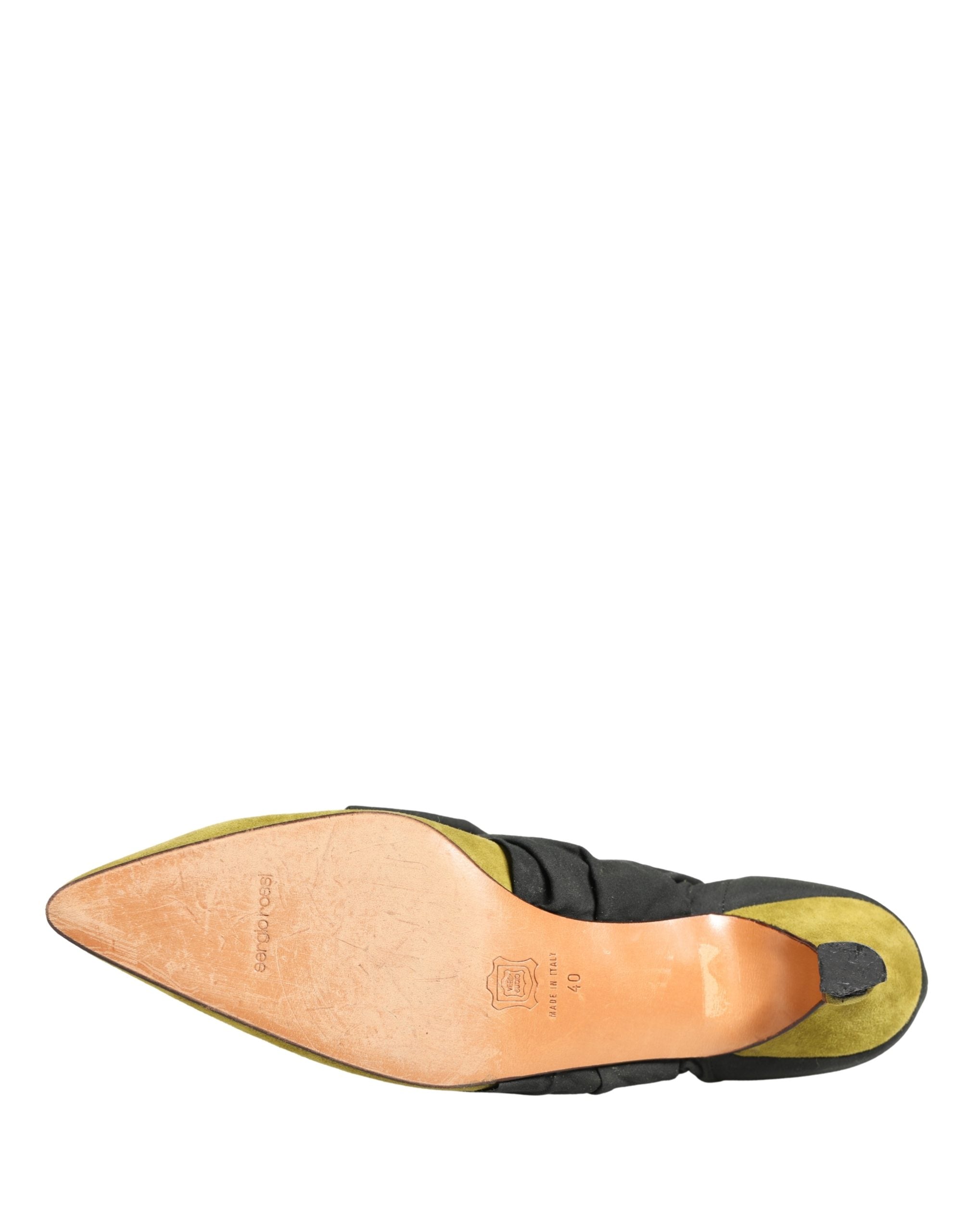 Chaussures bottines en daim noir et jaune de Dolce & Gabbana, style élégant avec détails de luxe, visibles en image.
