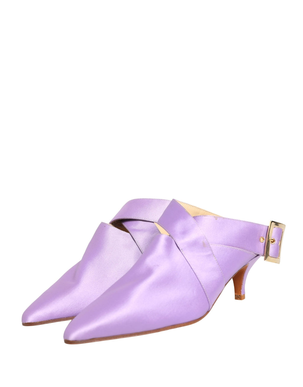 Sandales en satin violet de Dolce & Gabbana, chaussures élégantes avec design sophistiqué et finition brillante.