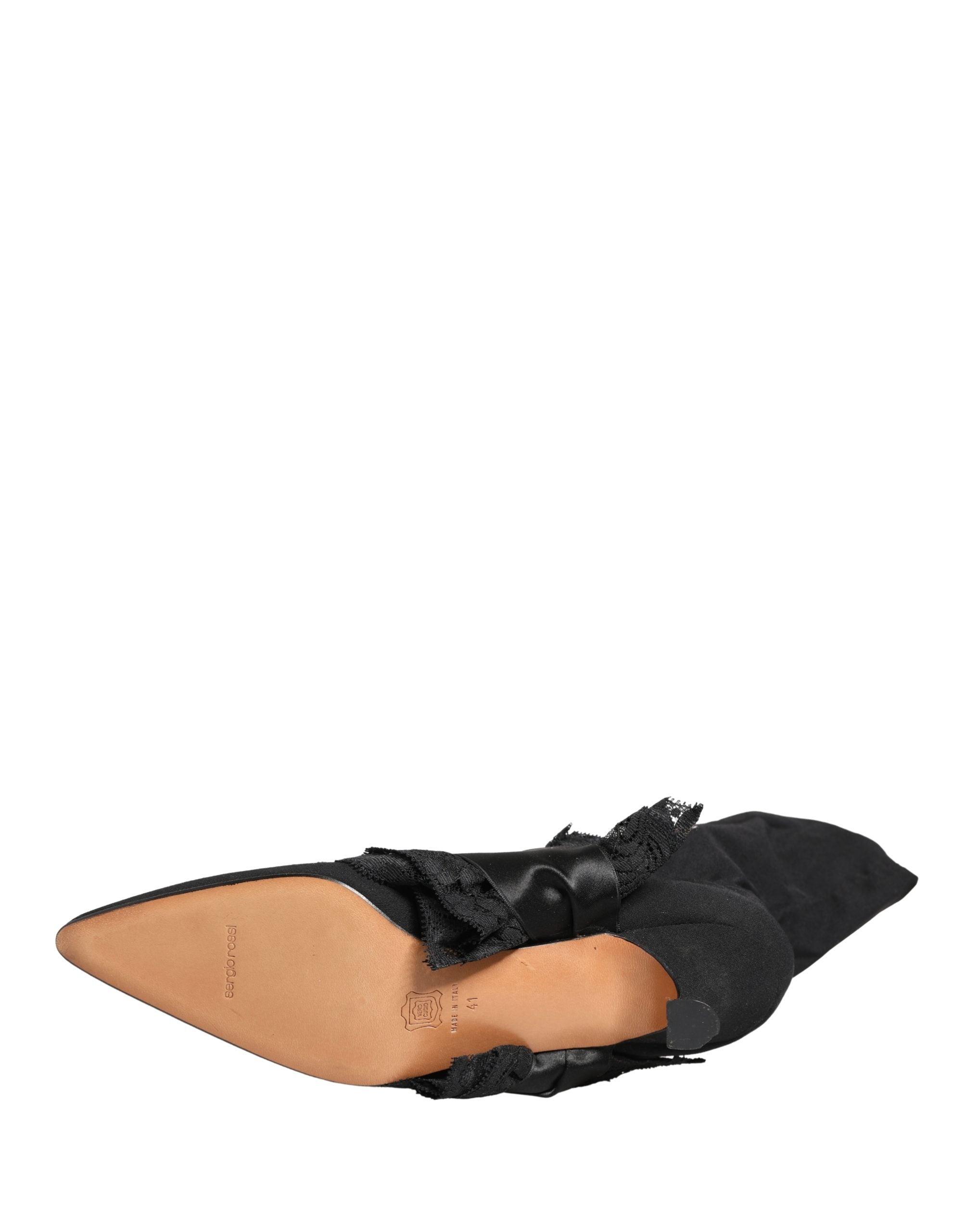 Bottines en daim noir de taille mi-mollet Dolce & Gabbana avec talon élevé et design élégant.