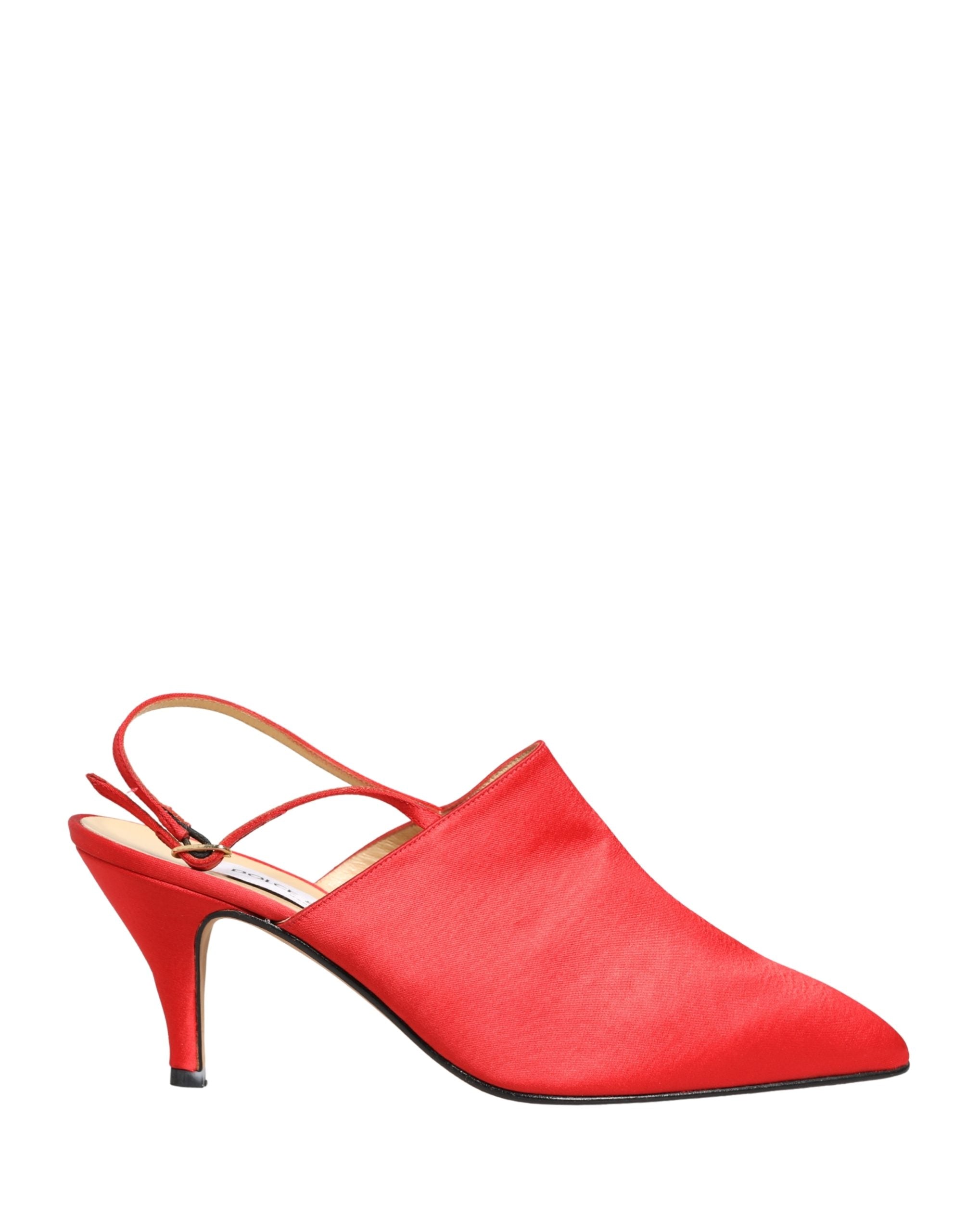 Chaussures à talons en daim rouge Dolce & Gabbana, chaussures à talons avec bride arrière et design élégant.