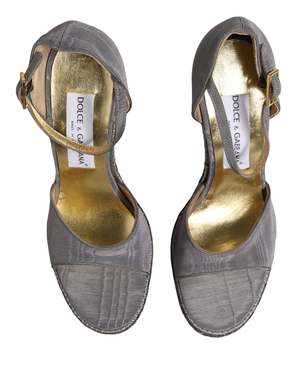 Sandales à talons hauts gris Dolce & Gabbana avec bride à la cheville, élégantes et sophistiquées, pour femmes.