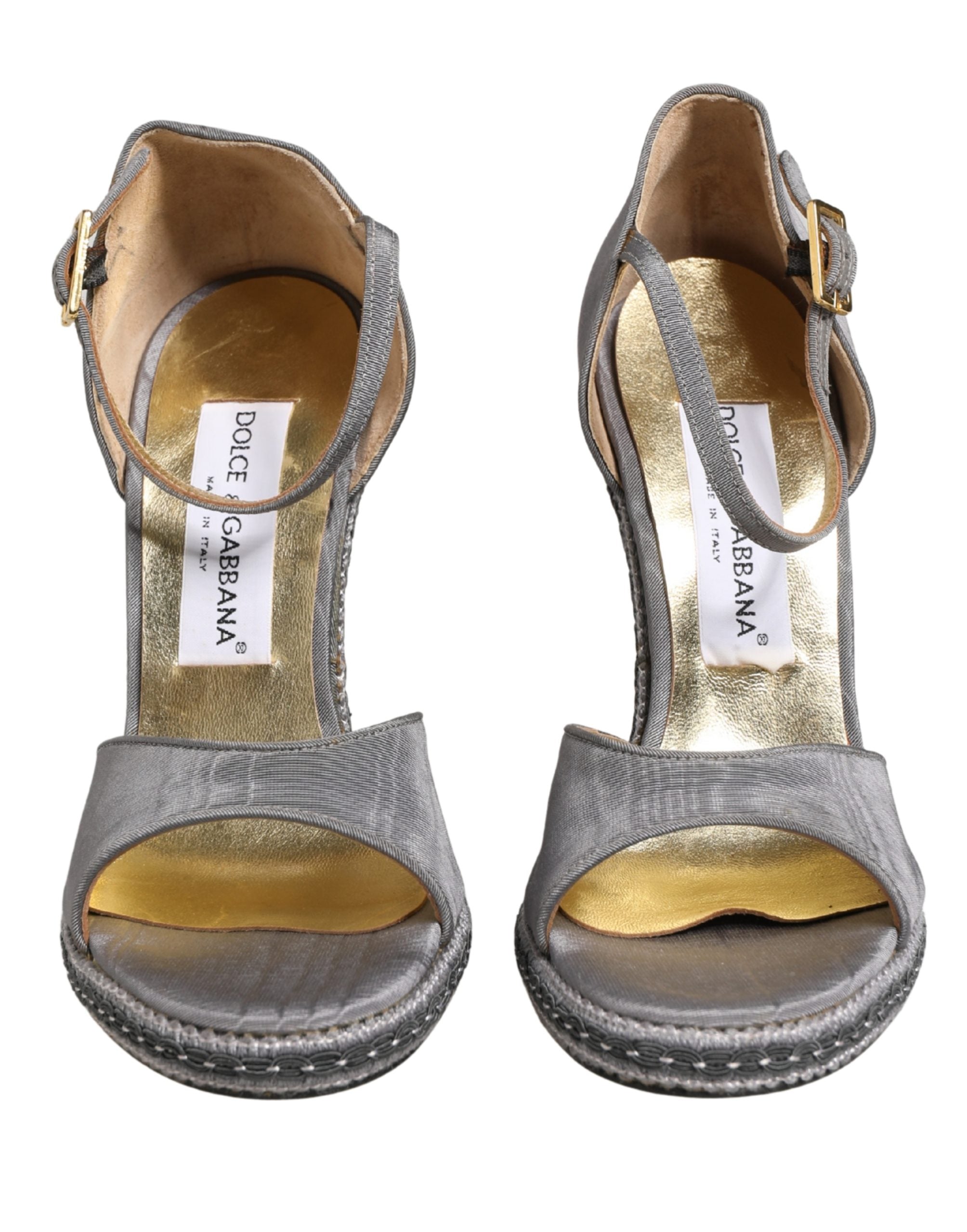 Sandales à talons hauts gris Dolce & Gabbana avec bride à la cheville, chaussures élégantes et sophistiquées.