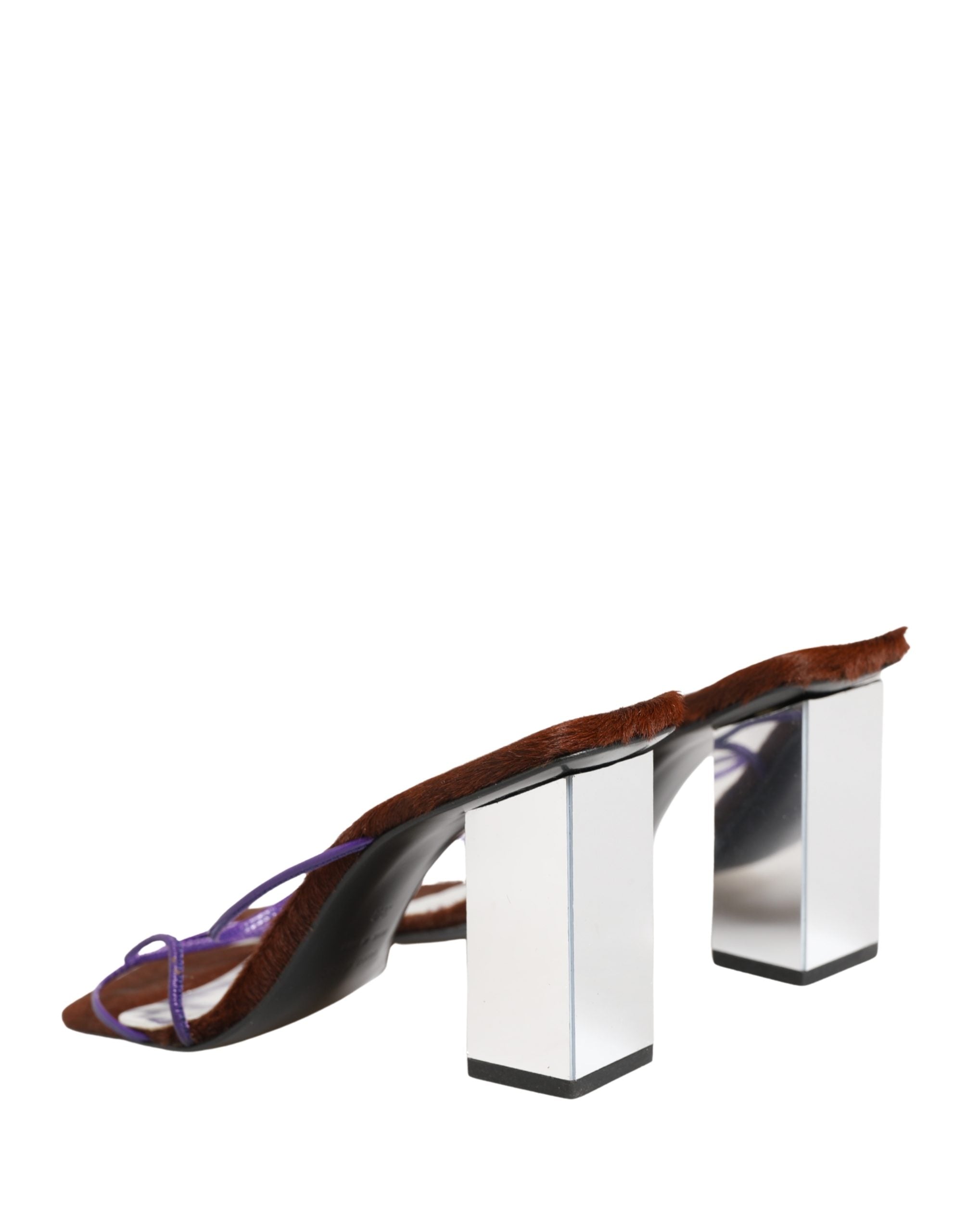 Sandales plates Dolce & Gabbana en argent, à enfiler, avec semelle en bloc et design élégant.