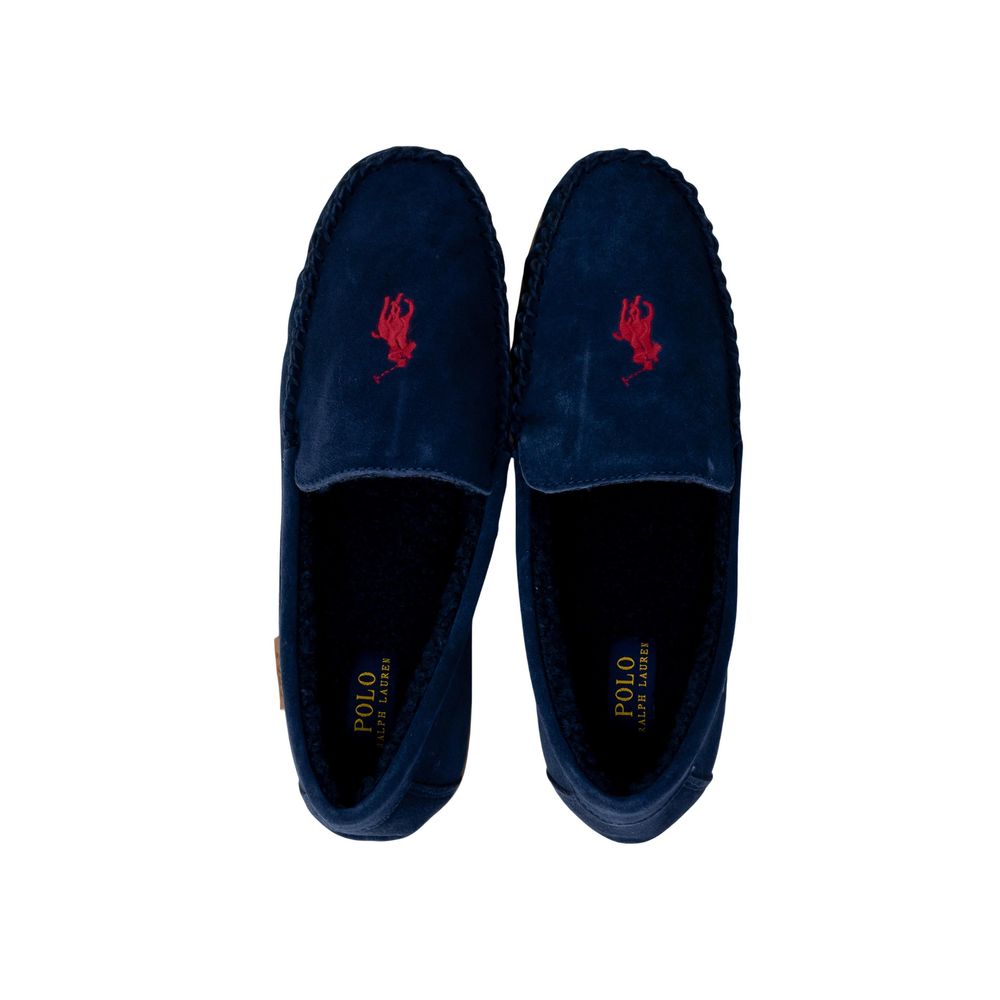 Chaussons en fausse fourrure bleue Ralph Lauren pour homme ou femme, confortables et élégants, vue de face.