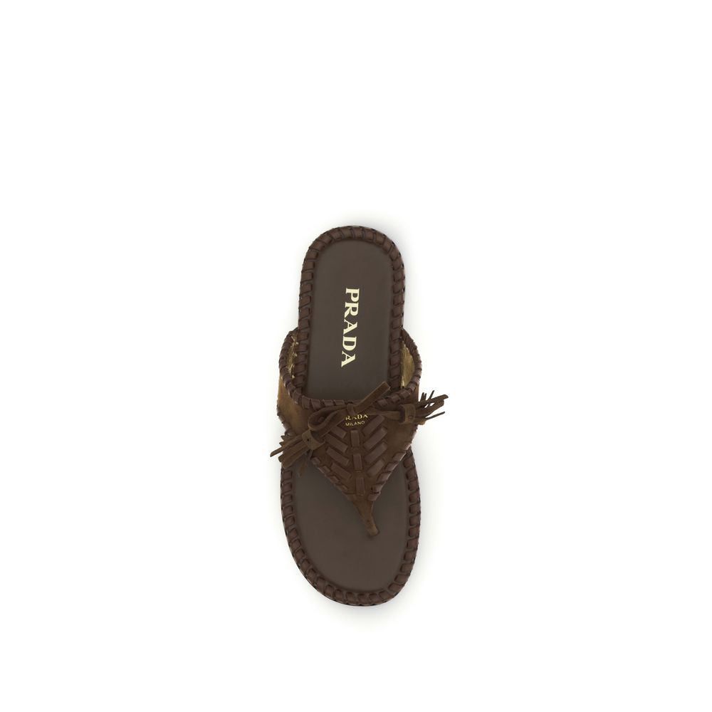Prada Braune flache Sandalen aus Kalbsleder Bos Taurus