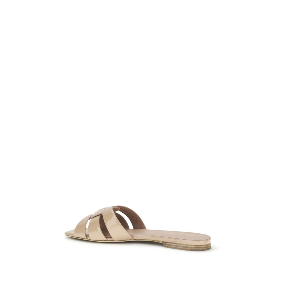 Sandales plates en cuir de veau multicolore de Saint Laurent, modèle Bos Taurus, avec bride à la cheville et design élégant.