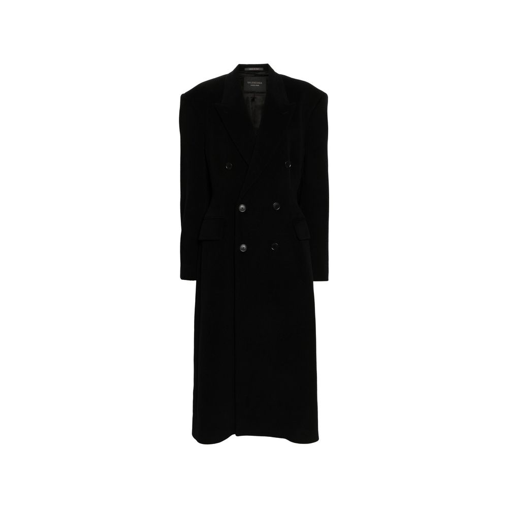 Manteau en cachemire noir Balenciaga, élégant et chaud, avec coupe droite et col rond, porté sur un mannequin.
