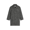 Manteau en mohair gris de Celine, coupe élégante, porté sur un mannequin avec col large et finition douce.