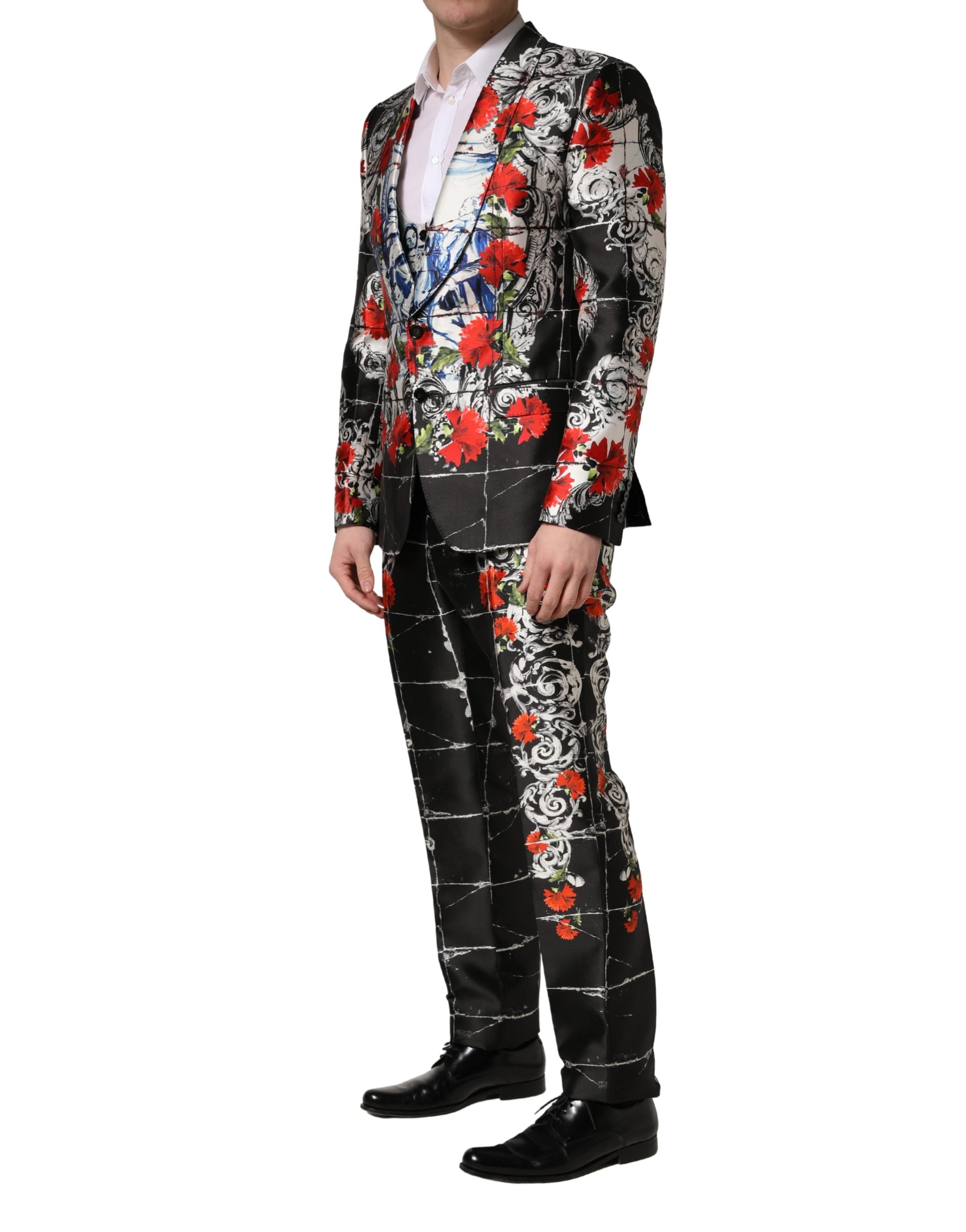 Costume formel trois pièces noir à fleurs de Dolce & Gabbana avec deux boutons, élégant et sophistiqué.