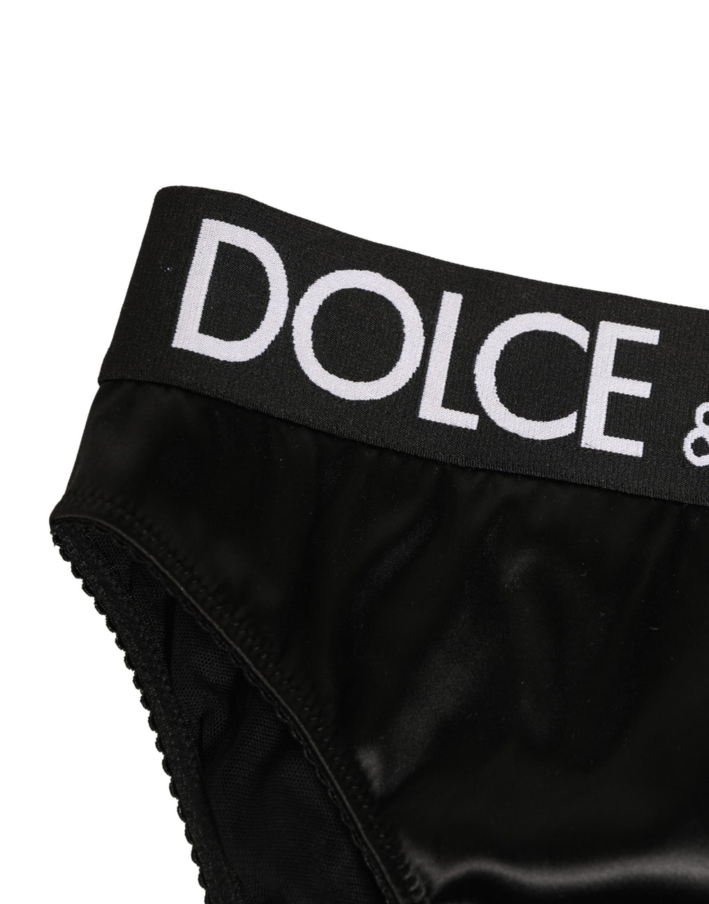 Culotte haute en satin noir Dolce & Gabbana pour femmes avec logo visible à l'avant, sous-vêtements élégants et confortables.