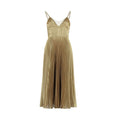 Robe de cocktail Prada en polyester doré, élégante avec coupe sophistiquée et détails brillants, adaptée pour les occasions spéciales.