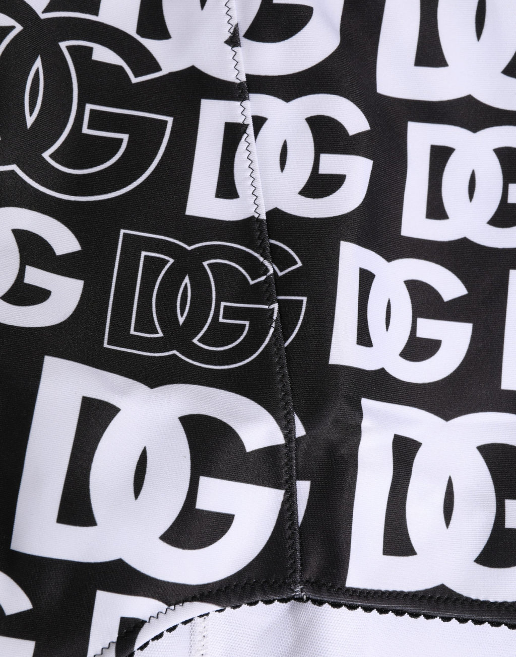 Culotte gainante Dolce & Gabbana noire et blanche avec logo DG sur la taille, sous-vêtements élégants et confortables.