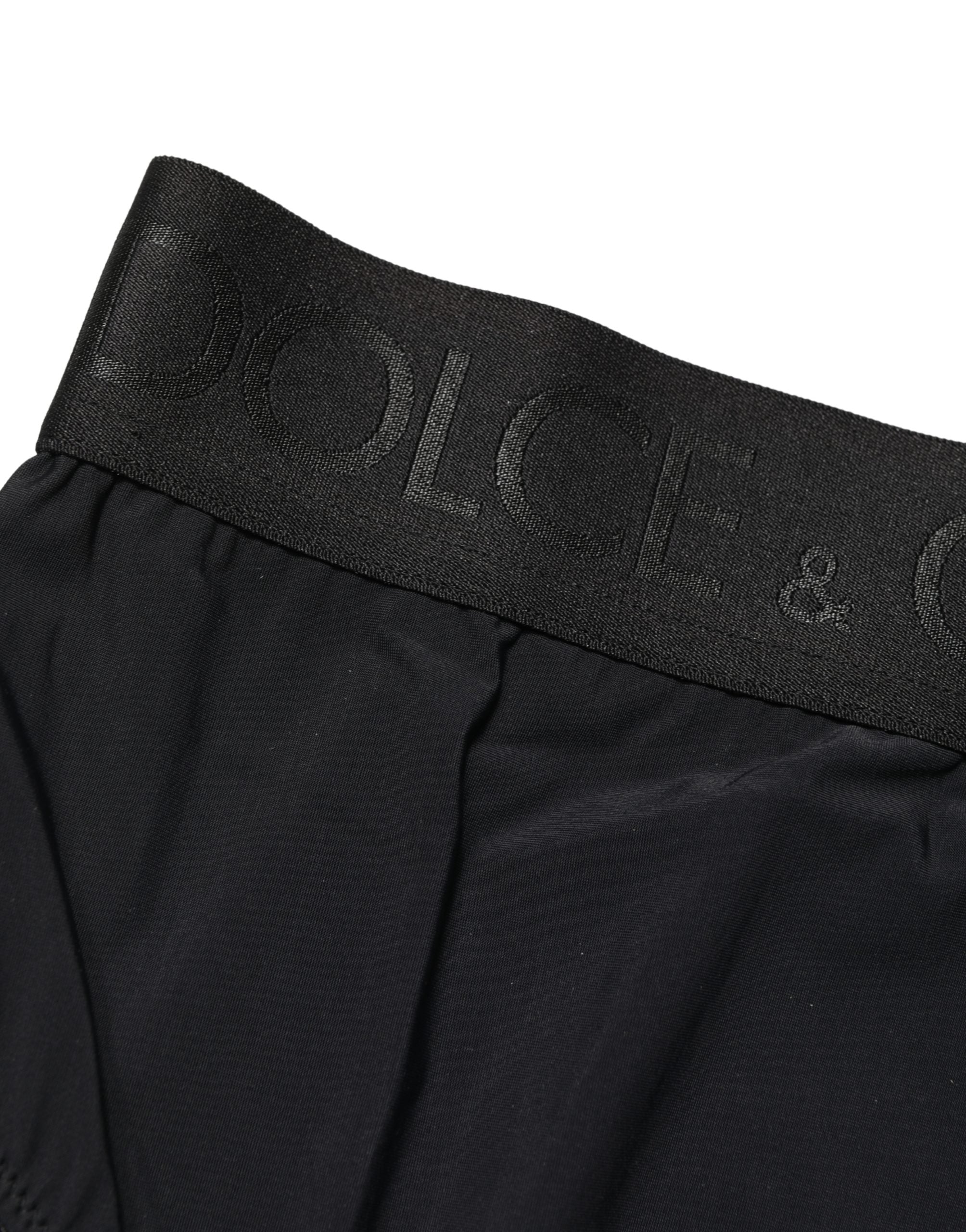 Culotte haute Dolce & Gabbana, ceinture logo noire, sous-vêtements femme confortables et élégants, détails en tissu stretch noir.
