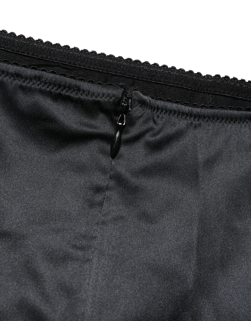 Culotte haute en soie mélangée noire de Dolce & Gabbana, sous-vêtement féminin élégant et taille haute.
