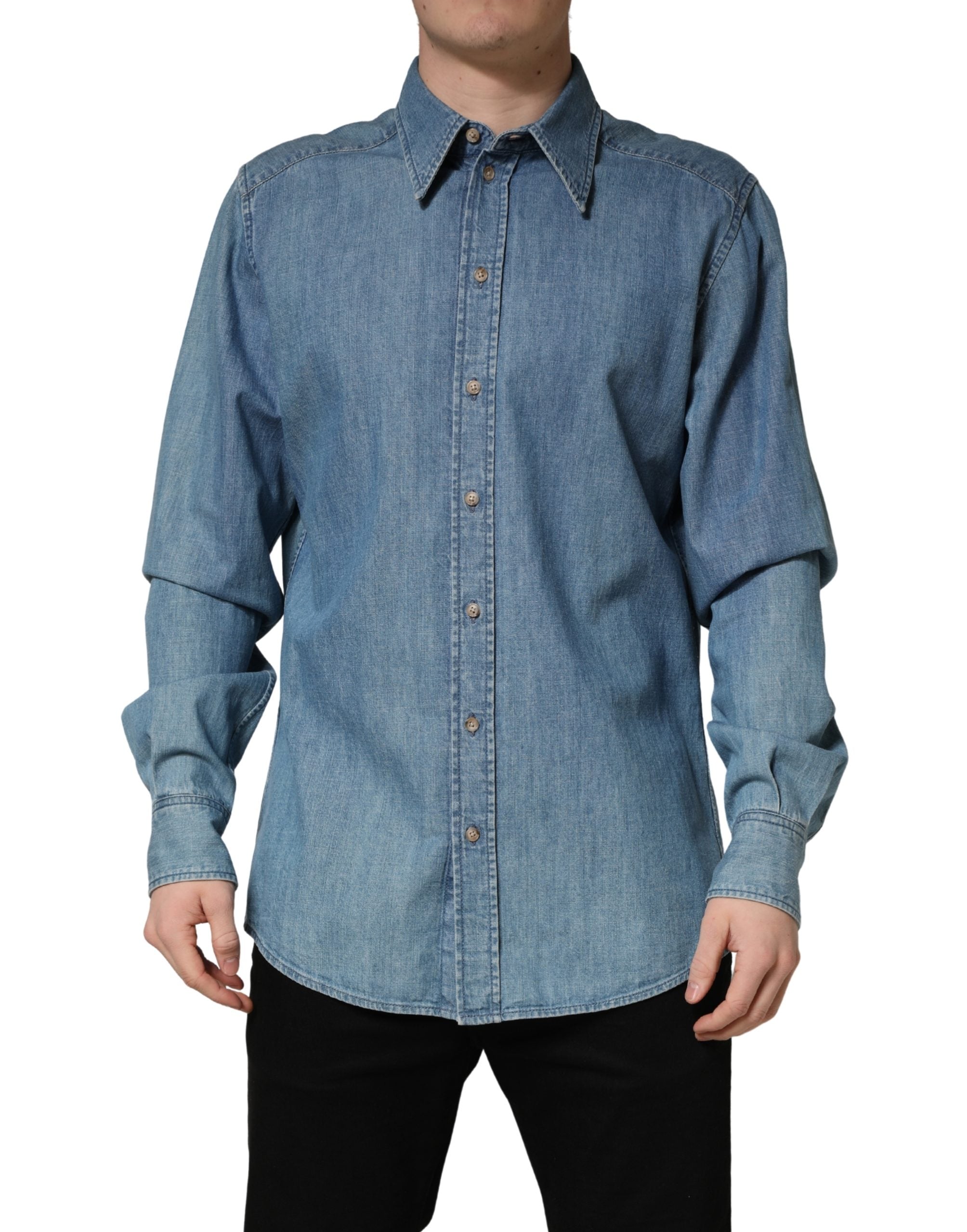 Chemise en denim bleu stretch Dolce & Gabbana, coupe slim, avec col classique et boutons visibles.