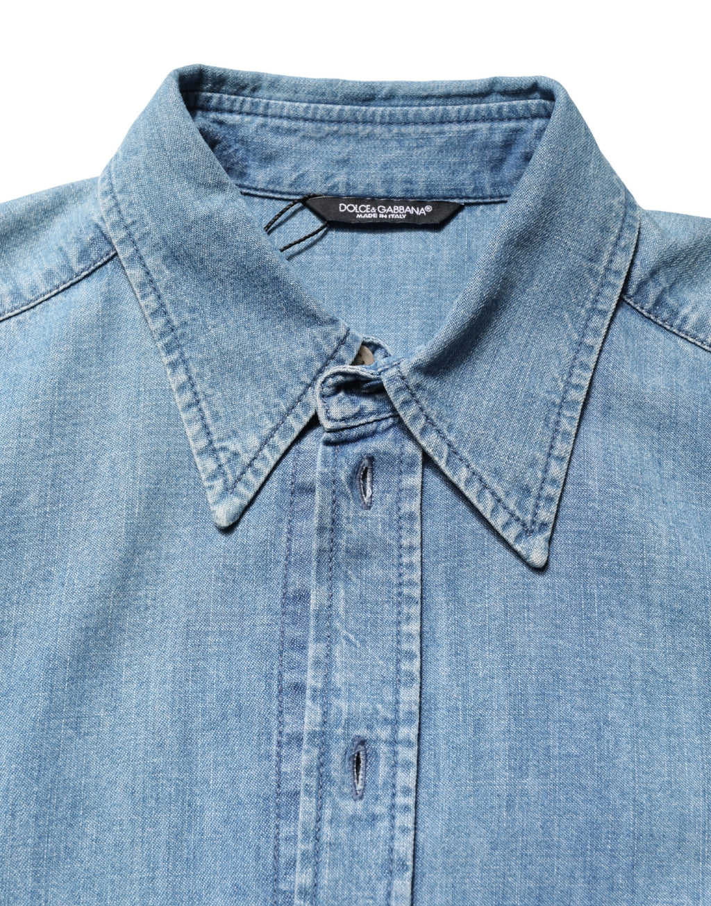Chemise slim en denim bleu en coton stretch de Dolce & Gabbana, style décontracté et élégant.