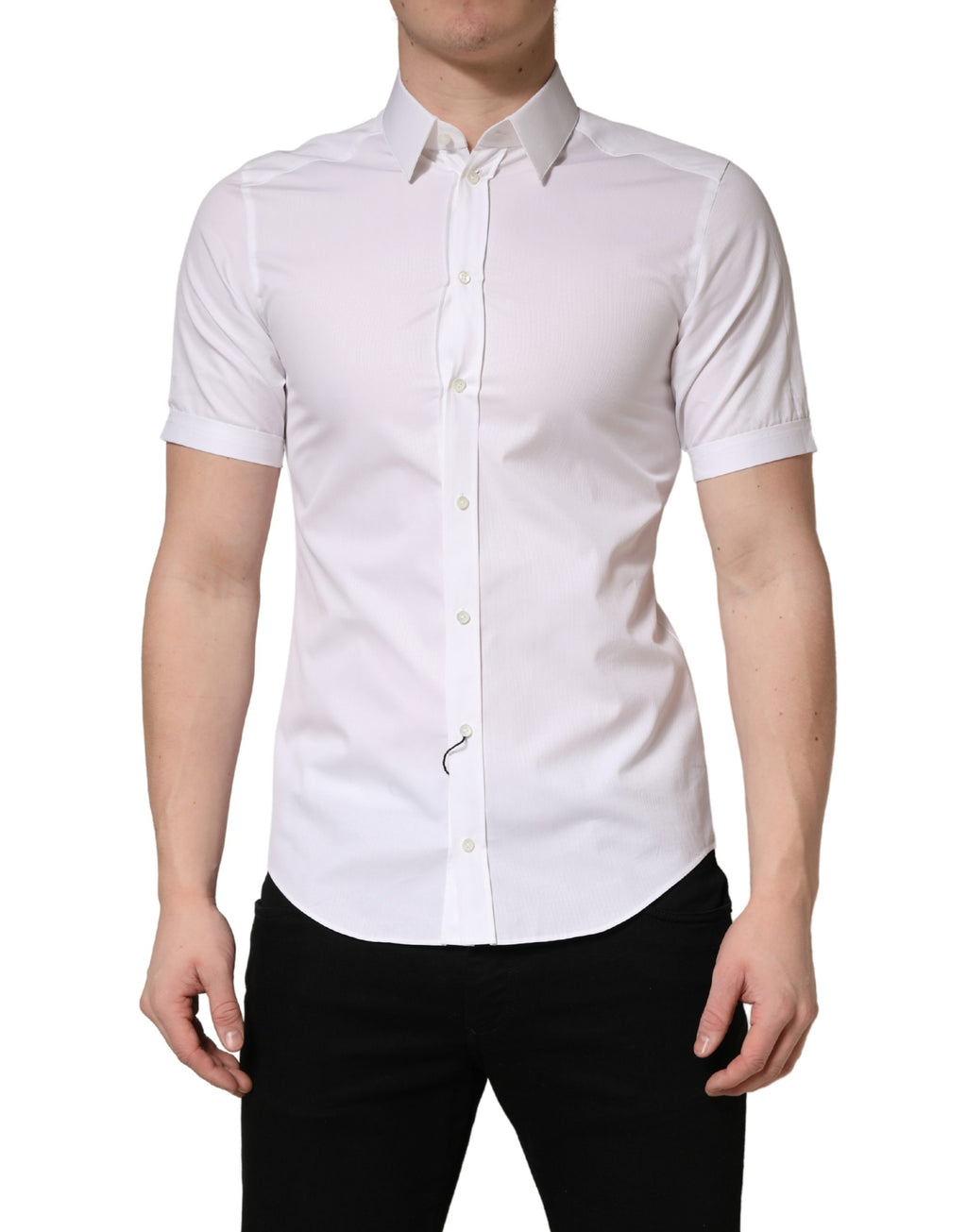 Chemise blanche à manches courtes en coton de Dolce & Gabbana, boutonnière élégante et coupe classique visible sur l'image.