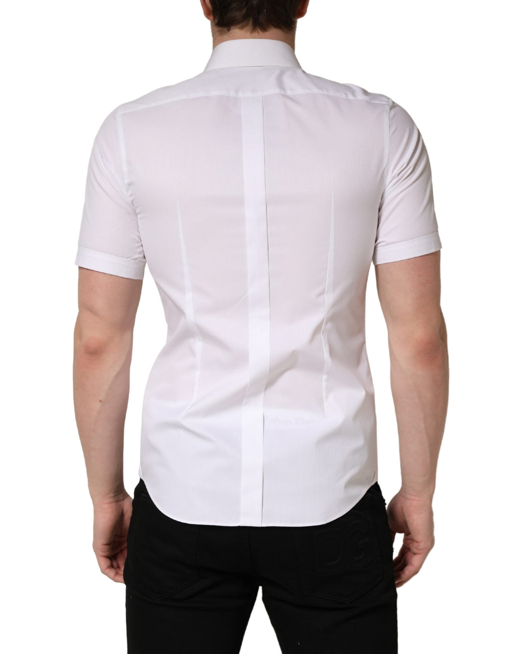 Chemise blanche en coton à manches courtes Dolce & Gabbana avec boutons, vue de face sur un mannequin.