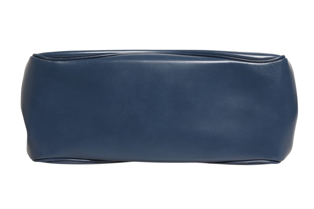 Sac à main Gucci Lady Lock en cuir bleu lisse avec poignée et fermeture métallique, élégant et sophistiqué.