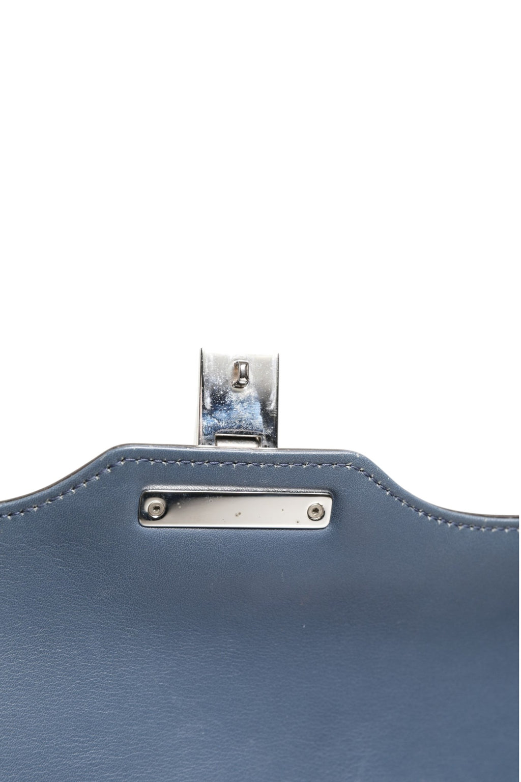 Sac à main Gucci Lady Lock en cuir bleu lisse, élégant et tendance, avec chaîne et fermeture métallique.