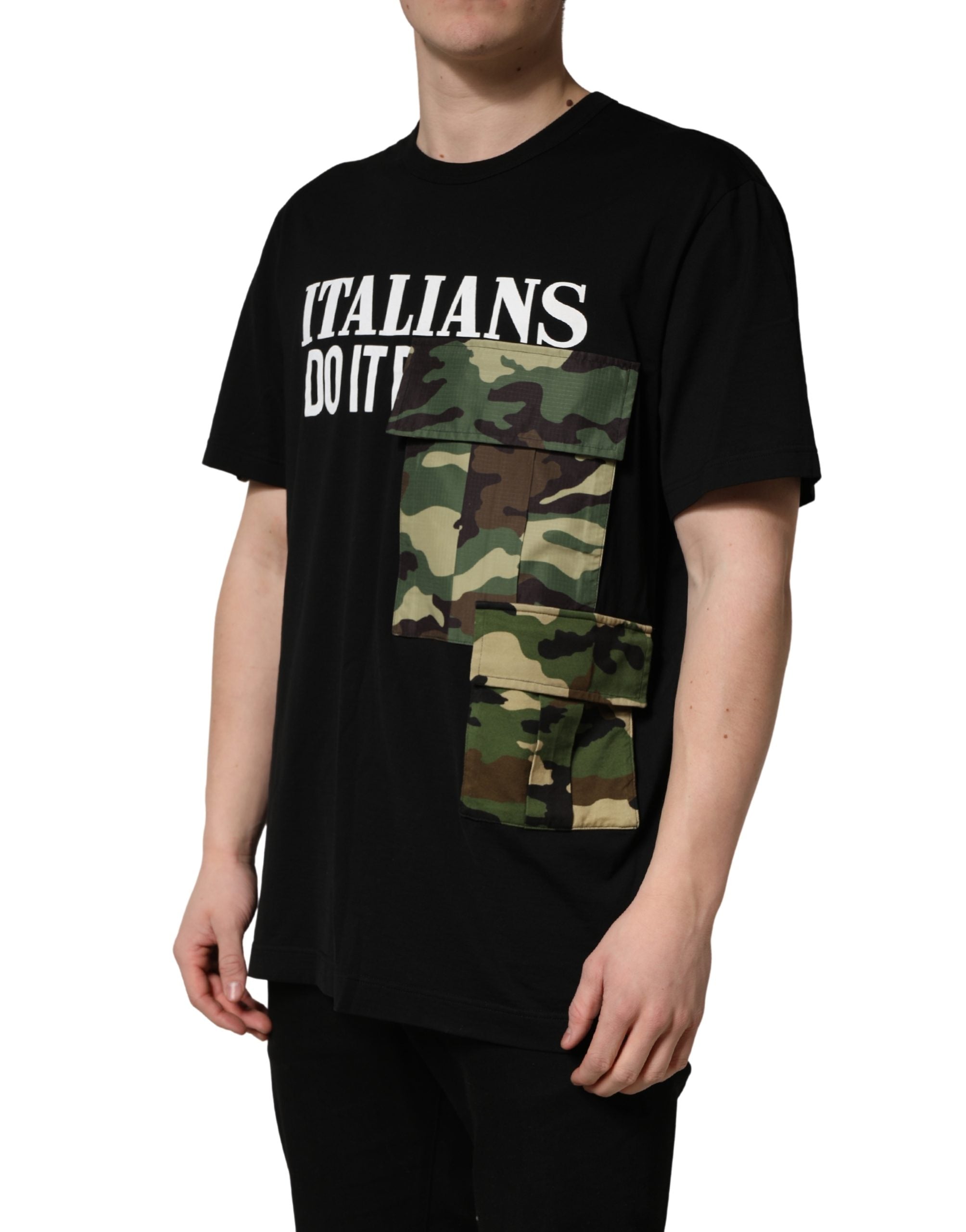 T-shirt noir camouflage Dolce & Gabbana en coton à col rond avec graphique audacieux, mode urbaine élégante.
